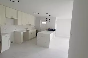 240 SW 7th St, Boca Raton, FL 33432 - Photo 21