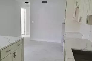 240 SW 7th St, Boca Raton, FL 33432 - Photo 3