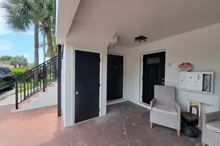 240 SW 7th St, Boca Raton, FL 33432 - Photo 19