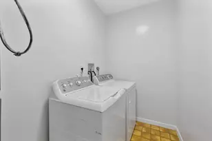 740 NE 199th St, Miami, FL 33179 - Photo 15
