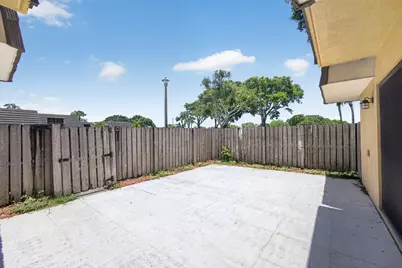 2101 21st Way, West Palm Beach, FL 33407 - Photo 23