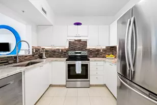 3020 NE 32nd Ave, Fort Lauderdale, FL 33308 - Photo 3