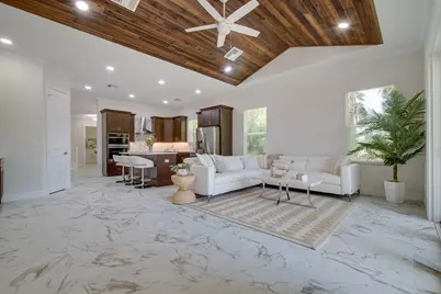 1805 Bridgepointe Circle #1, Vero Beach, FL 32967 - Photo 7