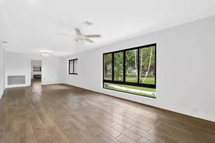 10751 SW 25th St, Davie, FL 33324 - Photo 3