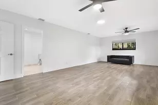 10751 SW 25th St, Davie, FL 33324 - Photo 29