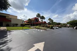 3210 Holiday Springs Blvd, Margate, FL 33063 - Photo 17