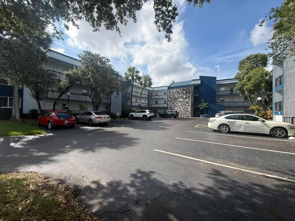 3210 Holiday Springs Blvd #2-103 main architectural view