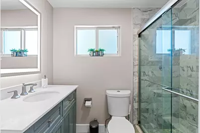 300 SE 8th Court, Pompano Beach, FL 33060 - Photo 17