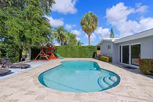 300 SE 8th Ct, Pompano Beach, FL 33060 - Photo 25
