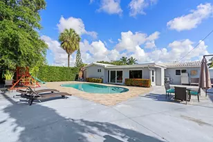 300 SE 8th Ct, Pompano Beach, FL 33060 - Photo 27