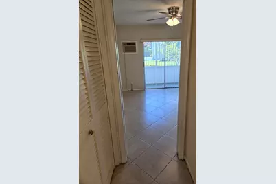 99 Salisbury E, West Palm Beach, FL 33417 - Photo 7
