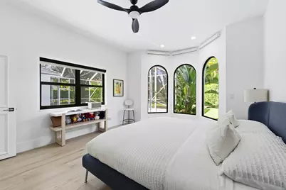 2557 Seminole Circle, West Palm Beach, FL 33409 - Photo 21