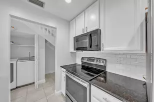 1030 Parkside Green Dr, Greenacres, FL 33415 - Photo 25