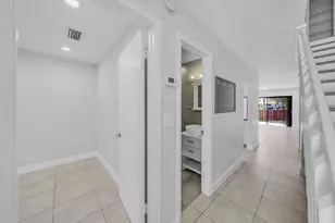 1030 Parkside Green Dr, Greenacres, FL 33415 - Photo 9