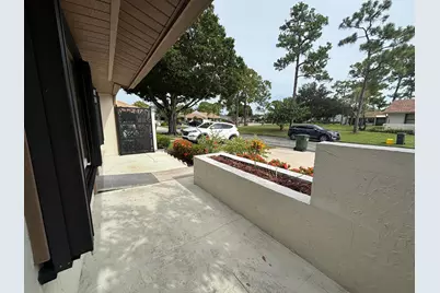 6132 Fairfield Circle #7, Greenacres, FL 33463 - Photo 3