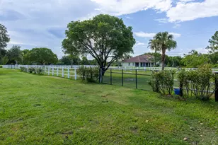 844 Arabian Dr, Loxahatchee, FL 33470 - Photo 15