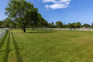 844 Arabian Dr, Loxahatchee, FL 33470 - Photo 23