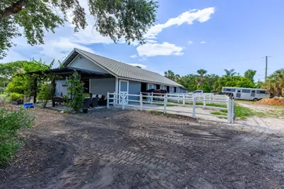 844 Arabian Drive, Loxahatchee, FL 33470 - Photo 3