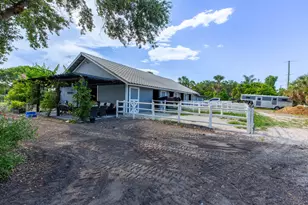 844 Arabian Dr, Loxahatchee, FL 33470 - Photo 3