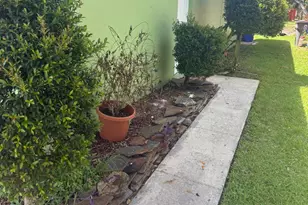 1463 Summit Run Cir, West Palm Beach, FL 33415 - Photo 29