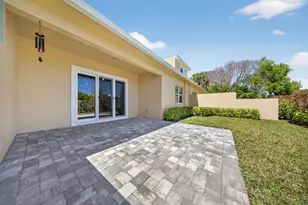 1805 Bridgepointe Cir, Vero Beach, FL 32967 - Photo 23