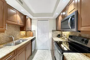 3000 N Ocean Dr, Singer Island, FL 33404 - Photo 11