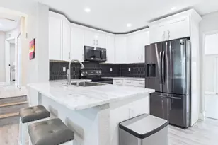 1485 SW 47th Terrace, Fort Lauderdale, FL 33317 - Photo 5