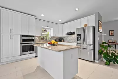 15151 Banbury Way, Wellington, FL 33414 - Photo 9