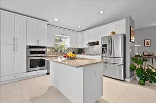 15151 Banbury Way, Wellington, FL 33414 - Photo 9