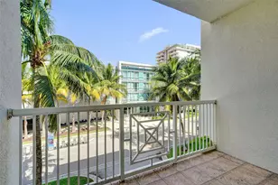 9172 Collins Ave, Surfside, FL 33154 - Photo 17