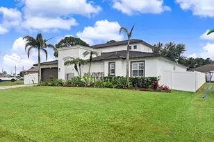 6008 NW Winfield Dr, Port Saint Lucie, FL 34986 - Photo 3