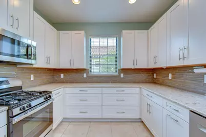 8433 Alberata Vista Drive, Tampa, FL 33647 - Photo 55