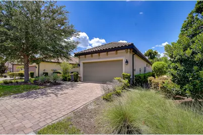 8433 Alberata Vista Drive, Tampa, FL 33647 - Photo 9