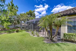 8433 Alberata Vista Dr, Tampa, FL 33647 - Photo 15