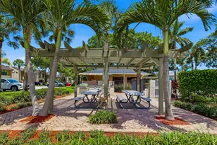 6024 Glendale Dr, Boca Raton, FL 33433 - Photo 33