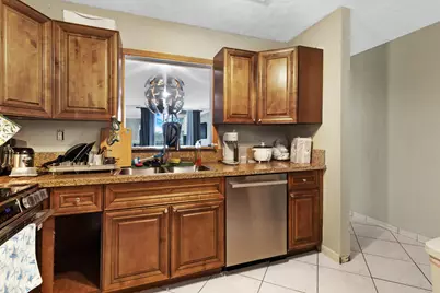 408 NW 68th Avenue #405, Plantation, FL 33317 - Photo 5