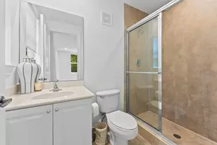 725 SW 4th Ave, Fort Lauderdale, FL 33315 - Photo 27