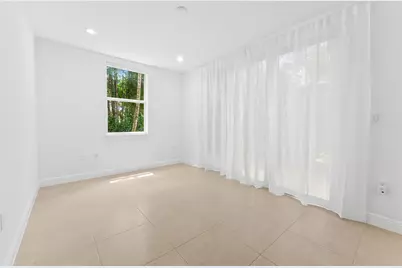 725 SW 4th Avenue, Fort Lauderdale, FL 33315 - Photo 25