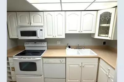 10040 Meridian Way N #103, Palm Beach Gardens, FL 33410 - Photo 3