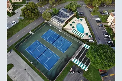 9360 Sunrise Lakes Boulevard #111, Sunrise, FL 33322 - Photo 17