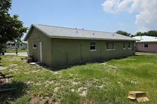 2605 Bennett Dr, Fort Pierce, FL 34946 - Photo 5