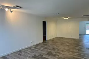 528 Date Palm Dr, Lake Park, FL 33403 - Photo 13