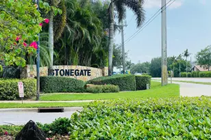 2485 Stonegate Dr, Wellington, FL 33414 - Photo 19