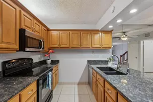 1176 SW 118th Terrace, Davie, FL 33325 - Photo 11