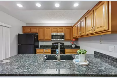 1176 SW 118th Terrace, Davie, FL 33325 - Photo 13