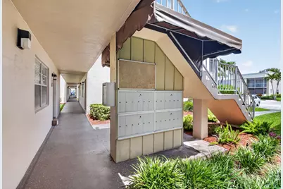 374 Capri H, Delray Beach, FL 33484 - Photo 33