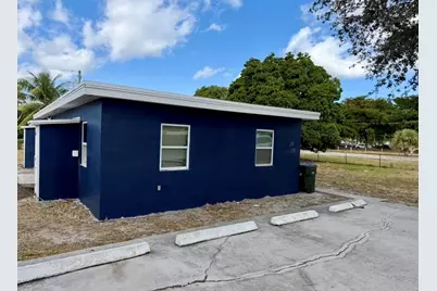24 SW 10th Avenue, Delray Beach, FL 33444 - Photo 3