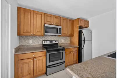 851 Blue Ridge Circle, West Palm Beach, FL 33409 - Photo 3