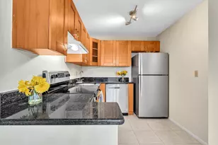 470 NW 20th St, Boca Raton, FL 33431 - Photo 5