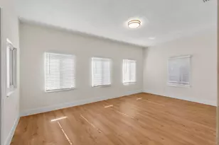 865 SE 12th St, Hialeah, FL 33010 - Photo 11